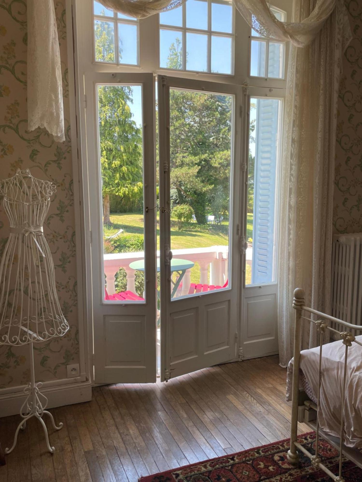 Holiday Home Villa Castel Marie Louise Néris-les-Bains Buitenkant foto