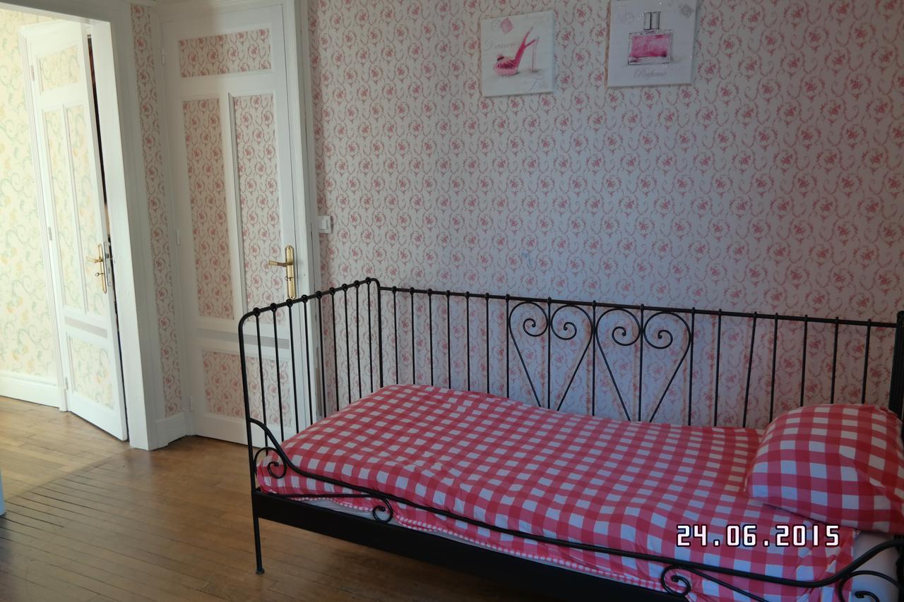 Holiday Home Villa Castel Marie Louise Néris-les-Bains Buitenkant foto