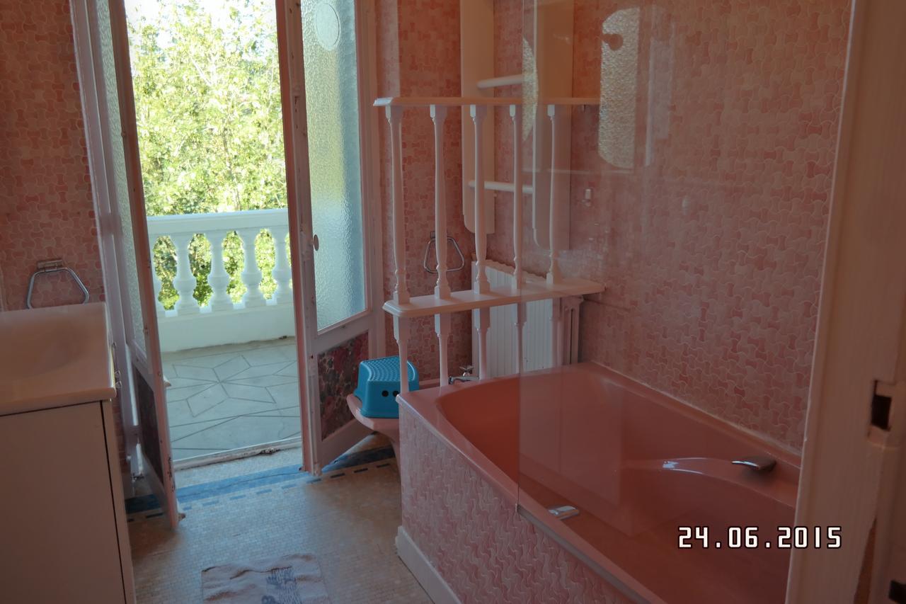 Holiday Home Villa Castel Marie Louise Néris-les-Bains Buitenkant foto